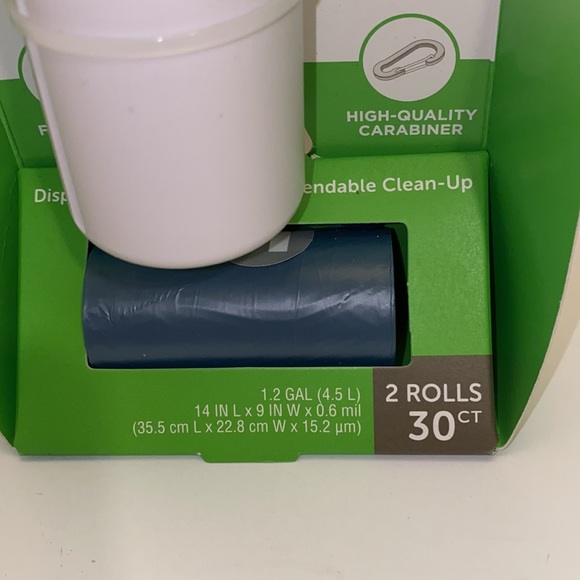 Dog poop bag dispenser with 2 rolls of bags - Picture 2 of 4